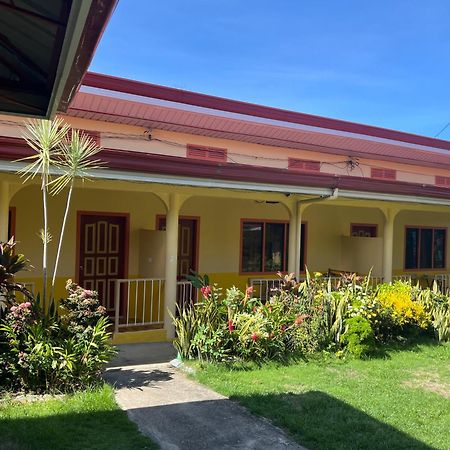 Uptown Guesthouse Siquijor Exterior photo