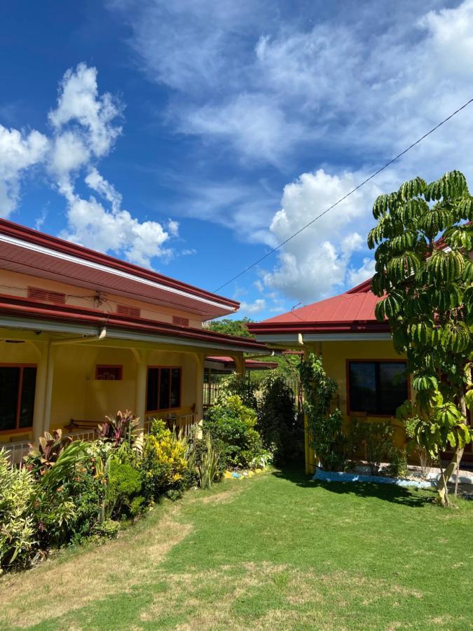 Uptown Guesthouse Siquijor Exterior photo